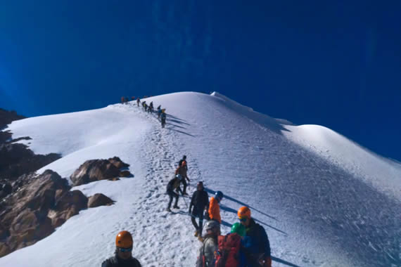 Nevado climbing-mateo Climb
