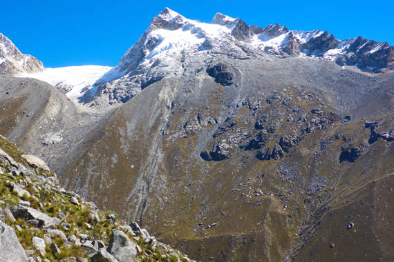 Nevado climbing-urus Climb