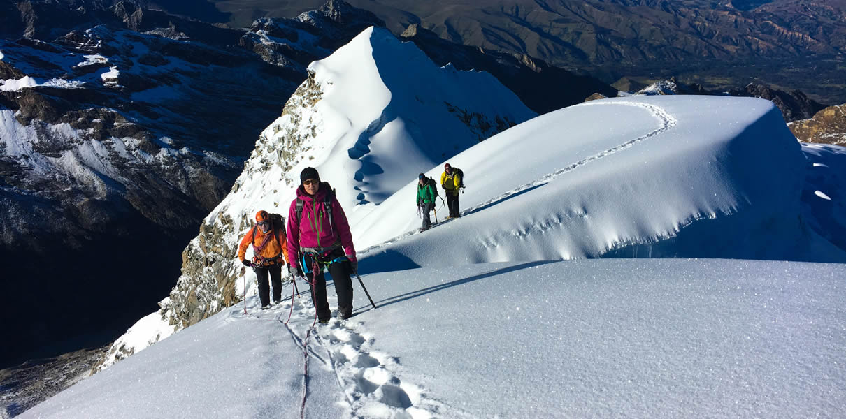 Climbing Nevado climbing-vallunaraju