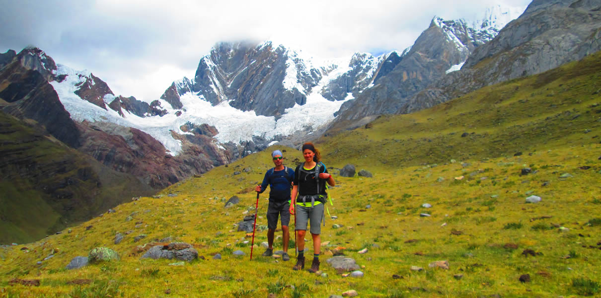 Climbing Nevado mini-trek-huayhuash-4days